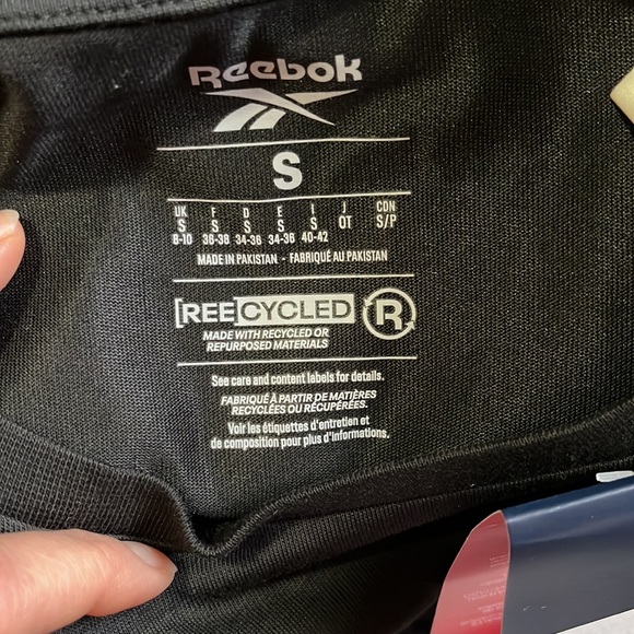 Reebox black T-shirt - Picture 6 of 7